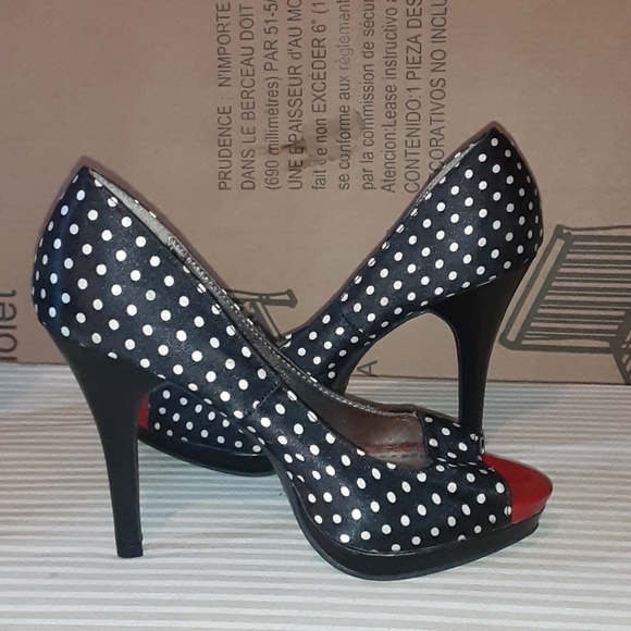 Ladies Heels (Bundled)  ALL SIZE 7! - Picture 8 of 16